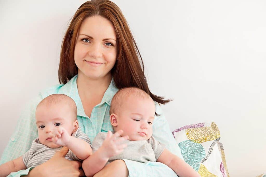 Woman at risk for pelvic congestion syndrome because she gave birth to twins